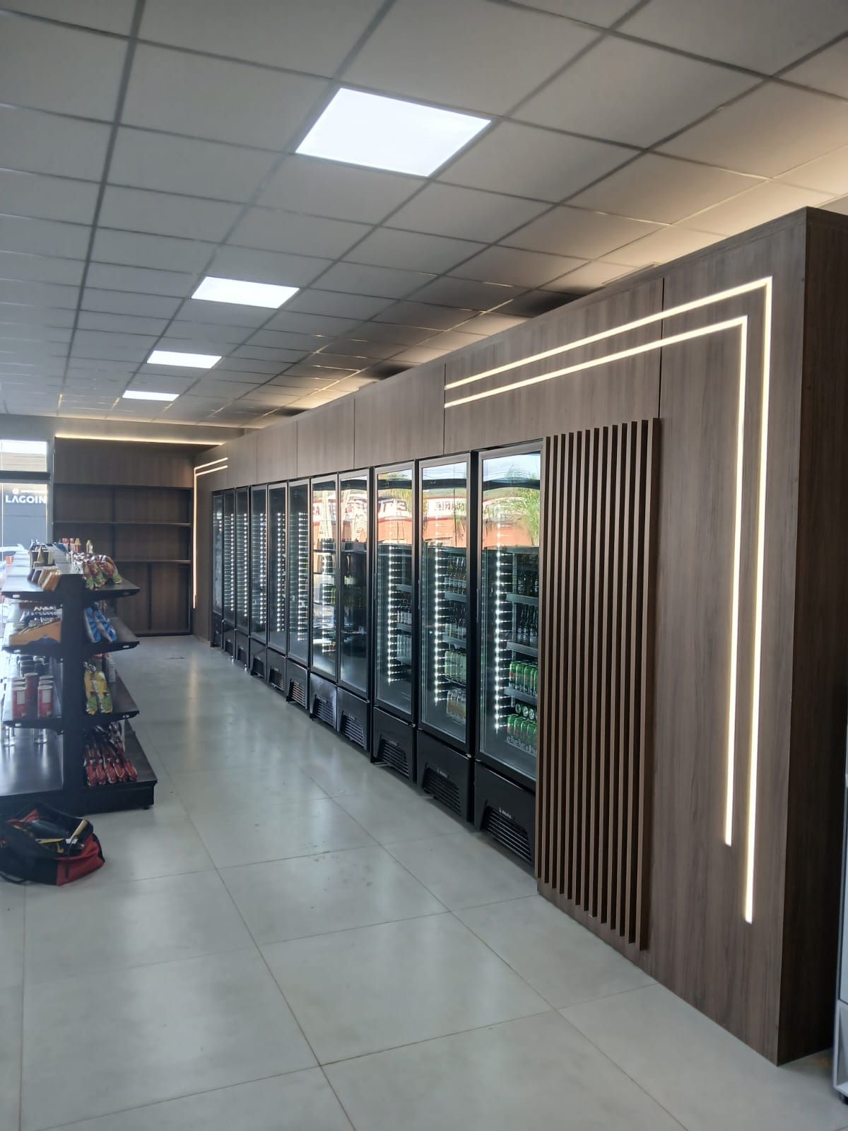 Painel ripado com LED